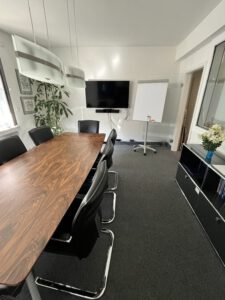 Konferenzraum für 8 Personen
